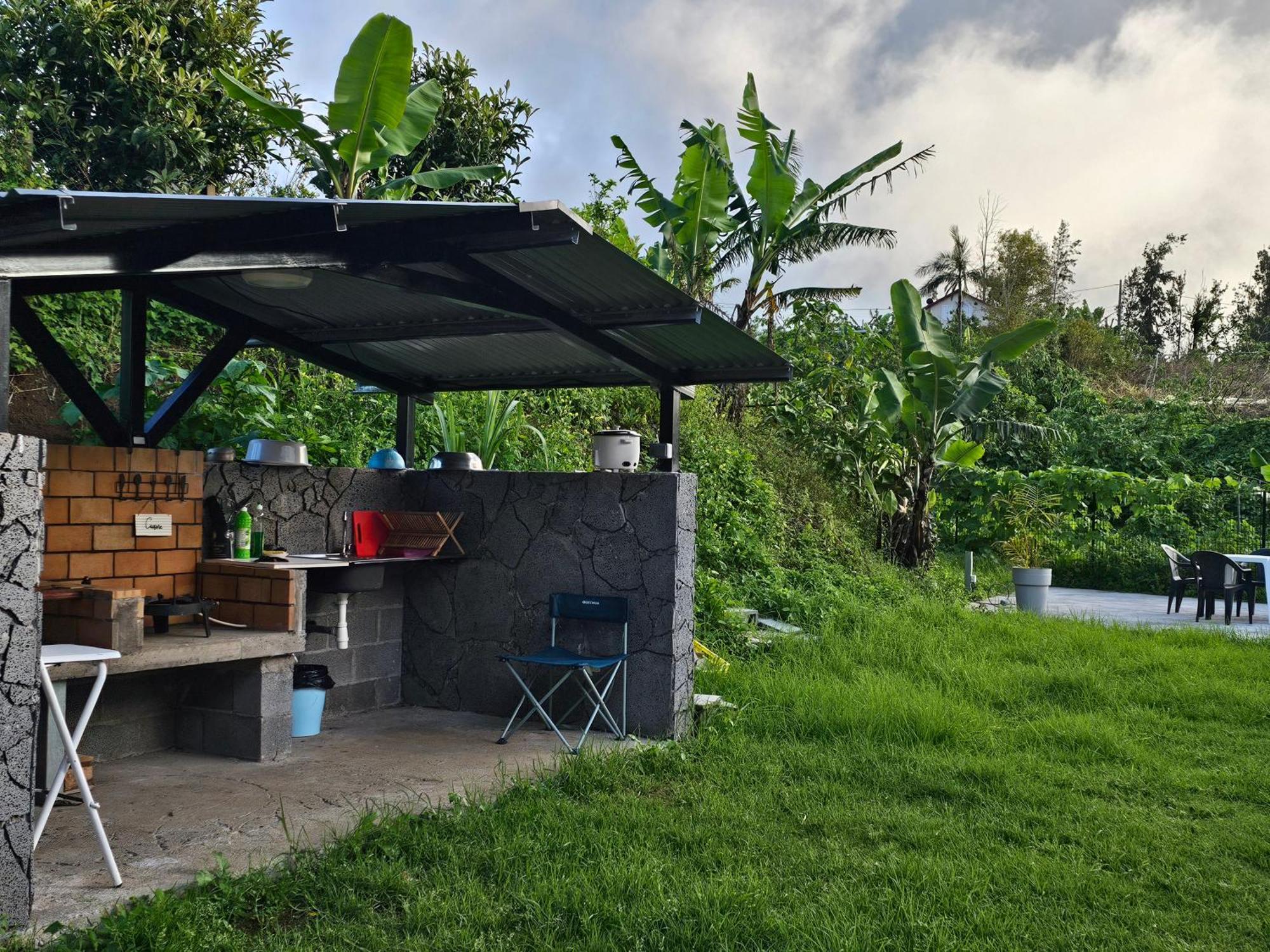 Au Coeur Des Plantations Guest House La Possession Luaran gambar
