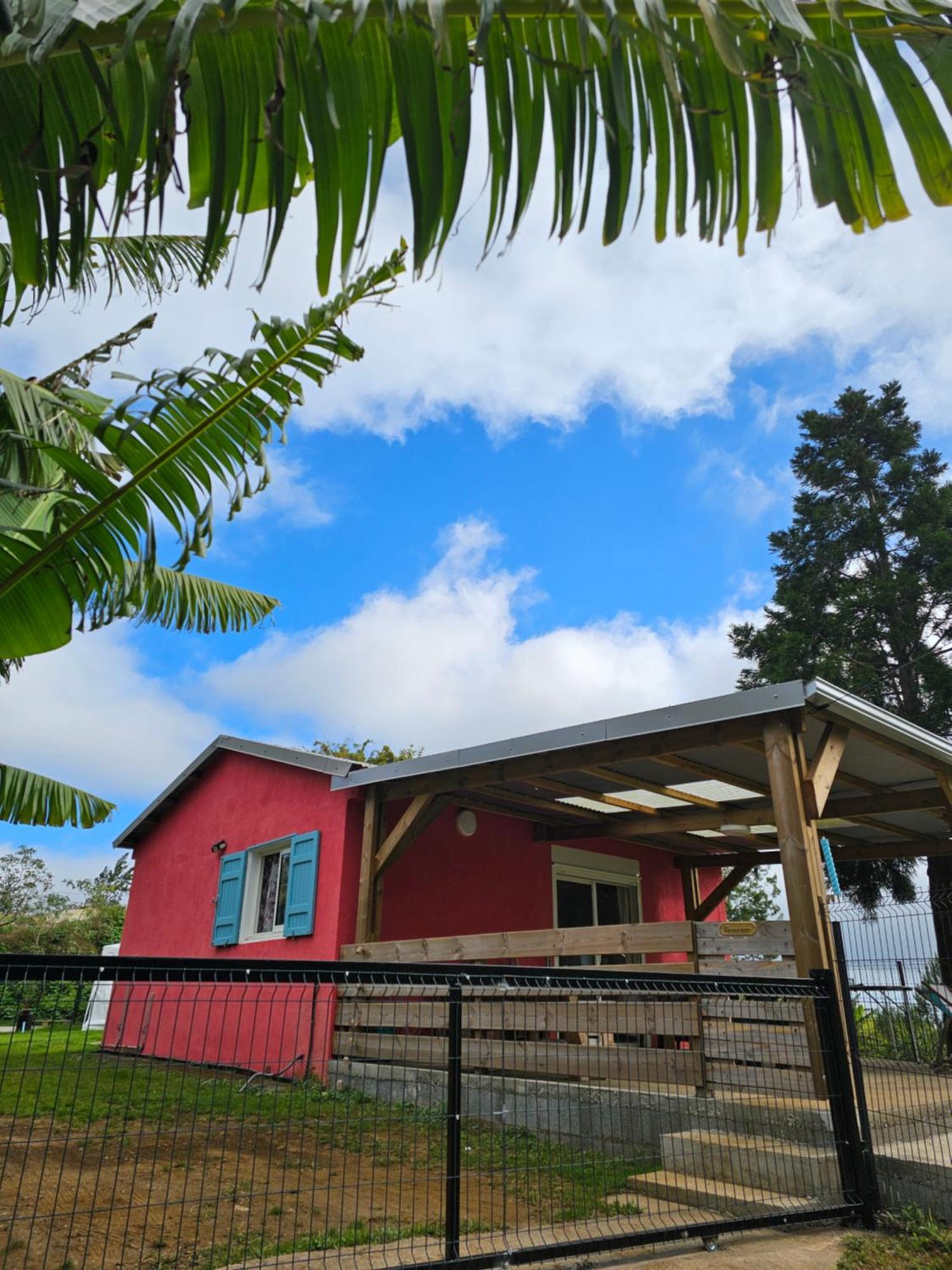 Au Coeur Des Plantations Guest House La Possession Luaran gambar