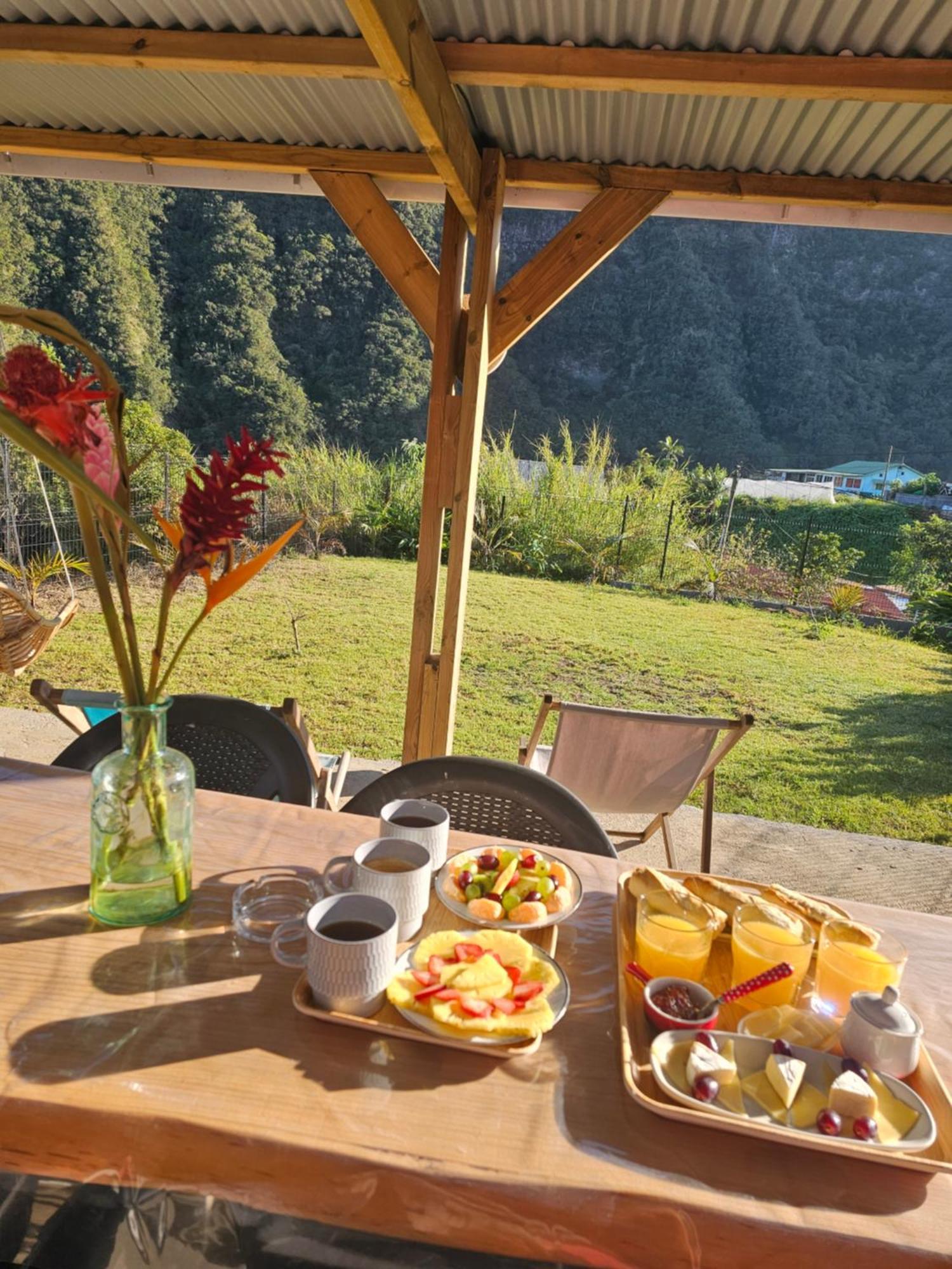 Au Coeur Des Plantations Guest House La Possession Luaran gambar