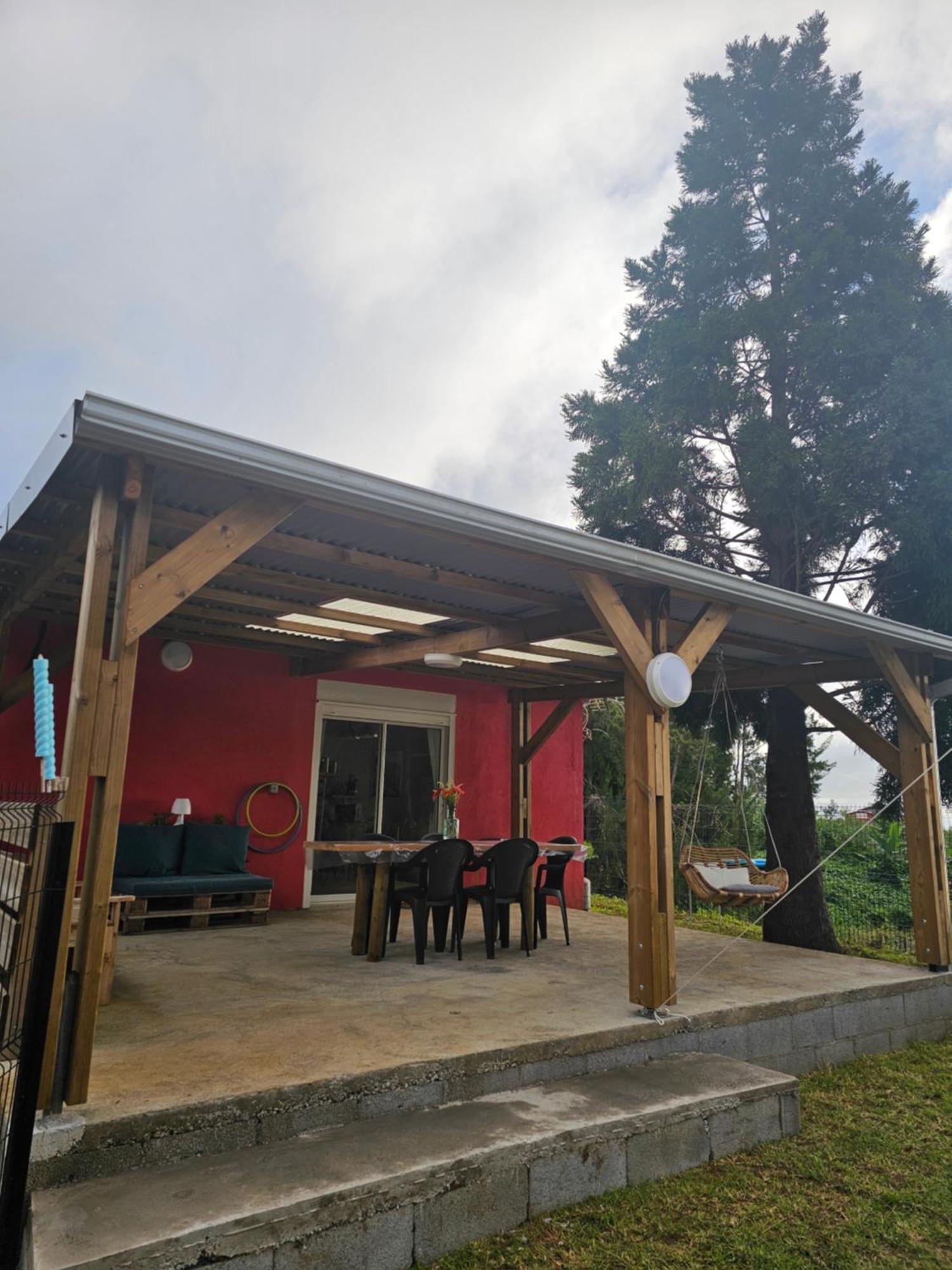 Au Coeur Des Plantations Guest House La Possession Luaran gambar